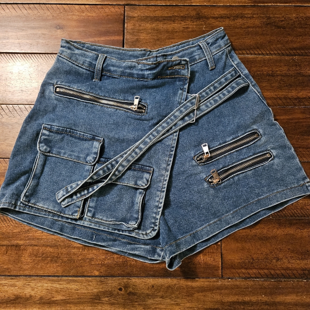 Cargo denim wrap skort. Size XL fits like a medium